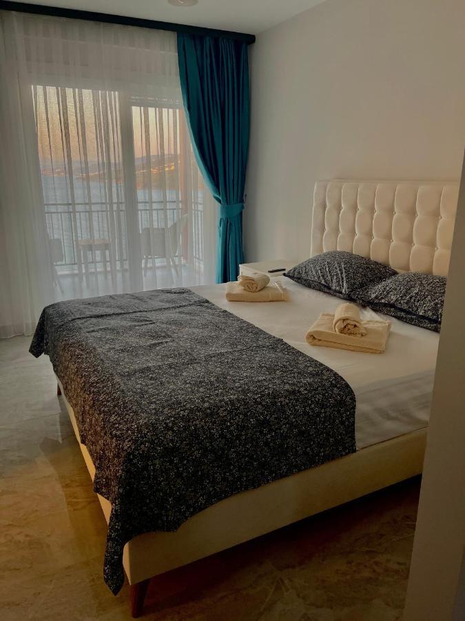 Bogazici Beach Front Apartment מראה חיצוני תמונה